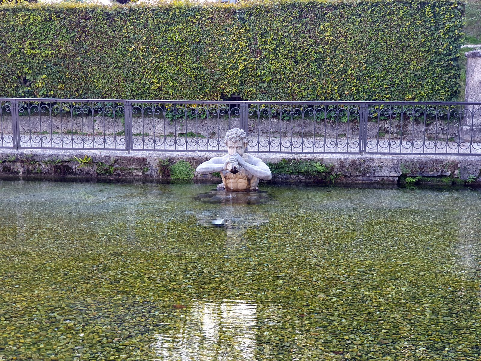 Schloss-Hellbrunn_20230926_164039.jpg