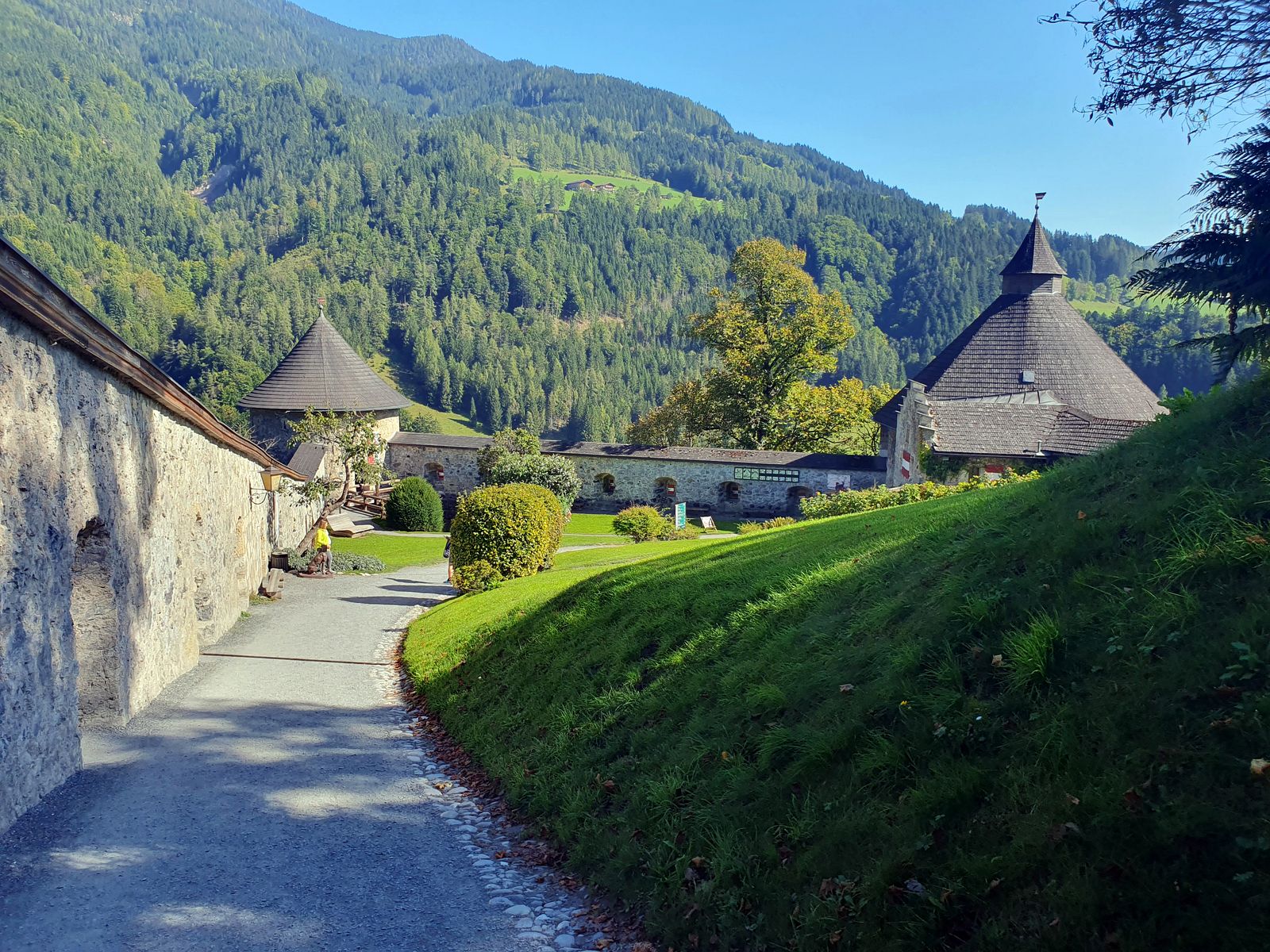 Schloss-Werfen_20230926_140815.jpg